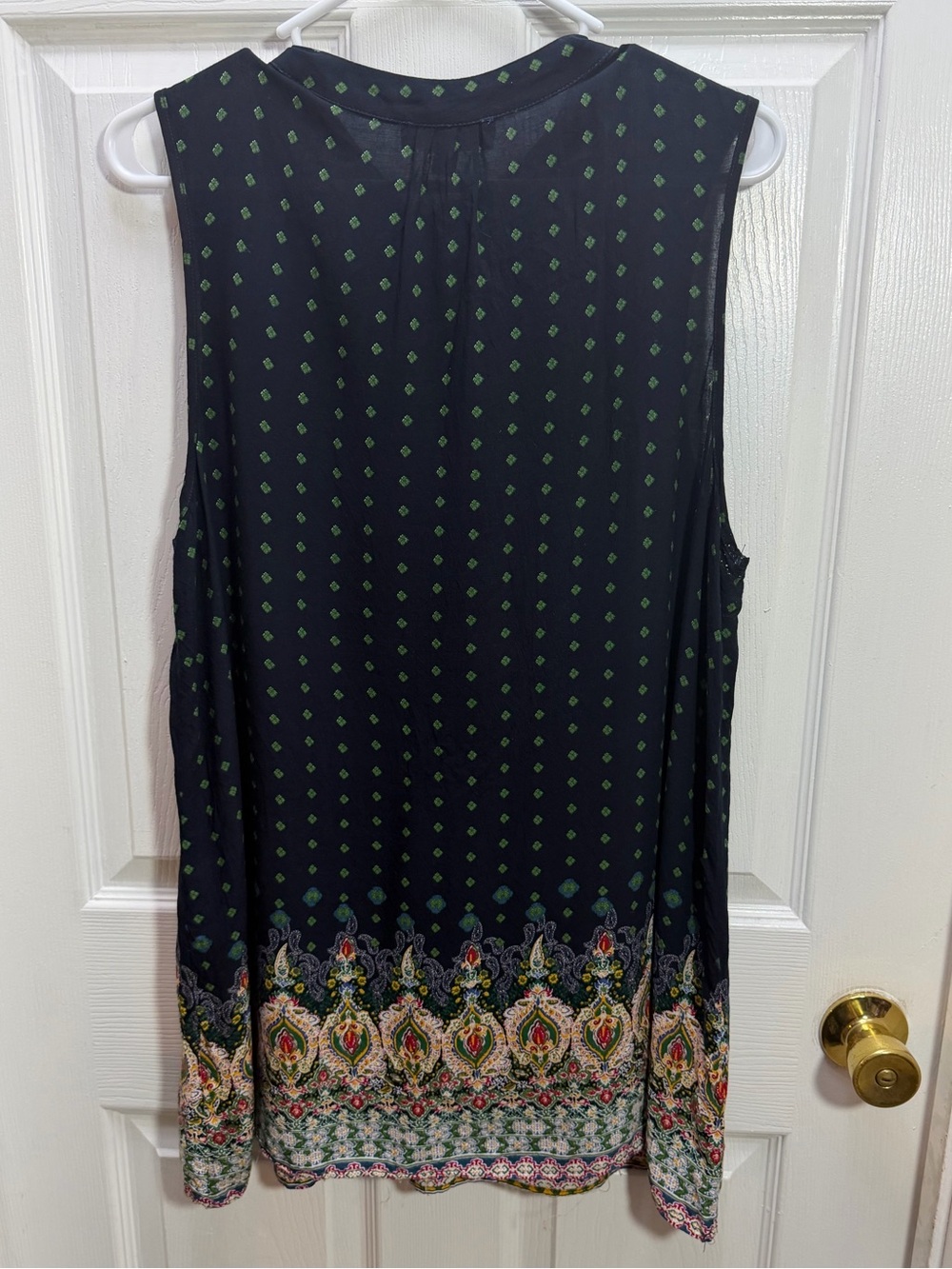 Suzanne Betro Black Sleeveless Tunic with Green and Multicolor Border - Picture 4 of 4